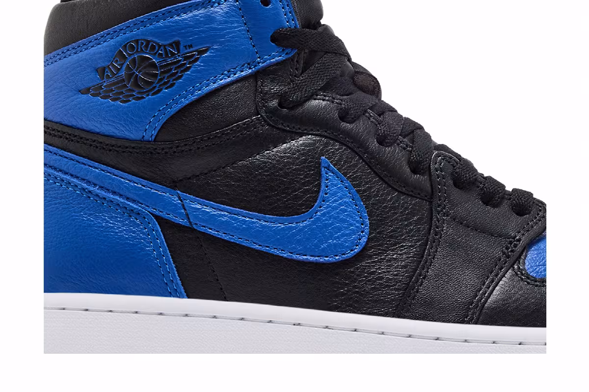 Air Jordan 1 High OG Royal 2026, view 3