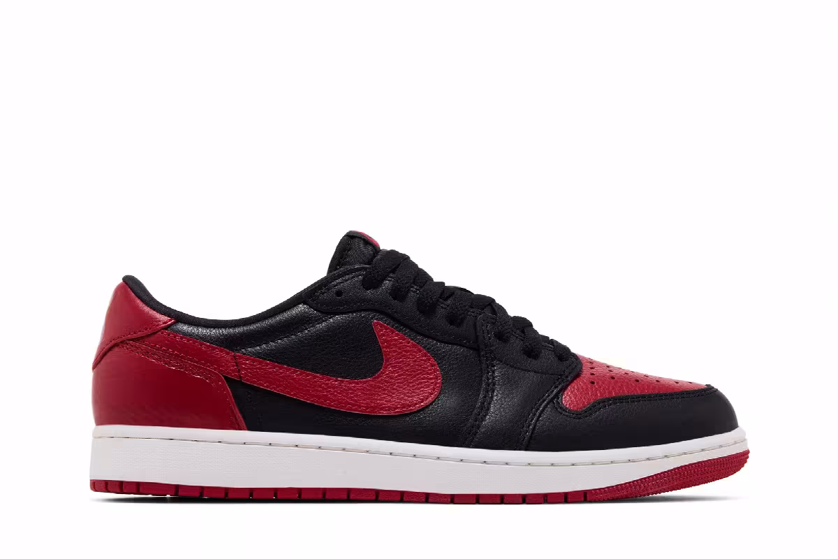 Air Jordan 1 Low OG Banned 2026, view 2