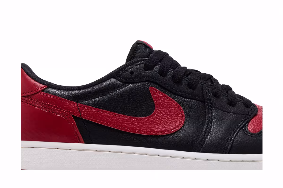 Air Jordan 1 Low OG Banned 2026, view 3