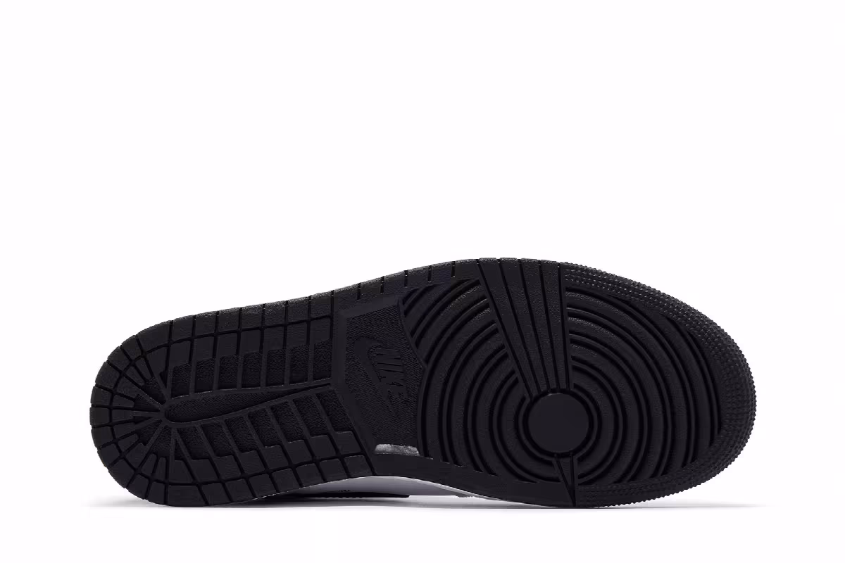 Fragment Design x Union LA x Air Jordan 1 High OG SP White Black, view 5