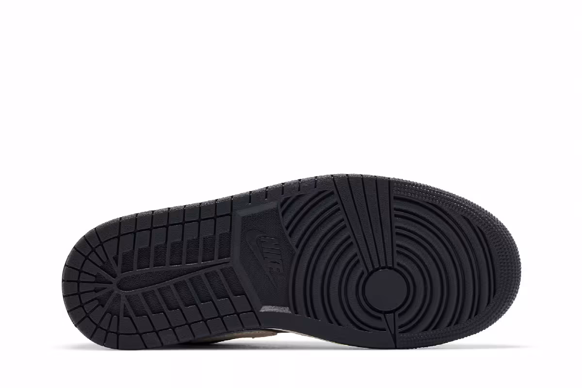 Air Jordan 1 Low SE Black Pastels, view 5