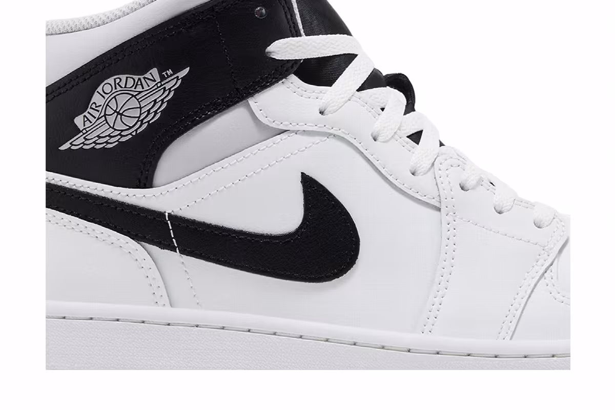 Air Jordan 1 Mid Summit White, view 3
