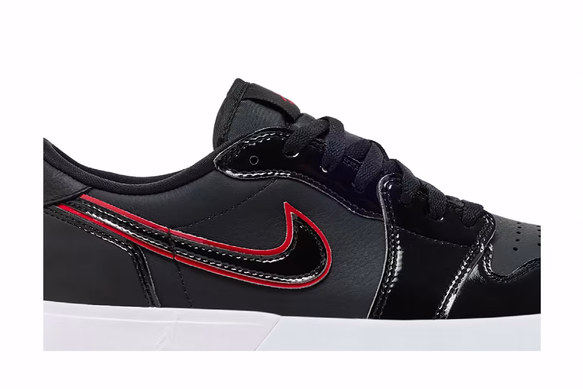Air Jordan 1 Low Golf Bred, view 3
