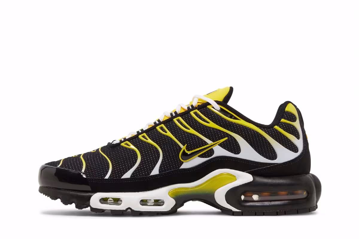 Nike Air Max Plus Black Tour Yellow, view 4