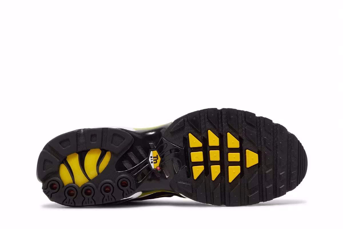 Nike Air Max Plus Black Tour Yellow, view 5