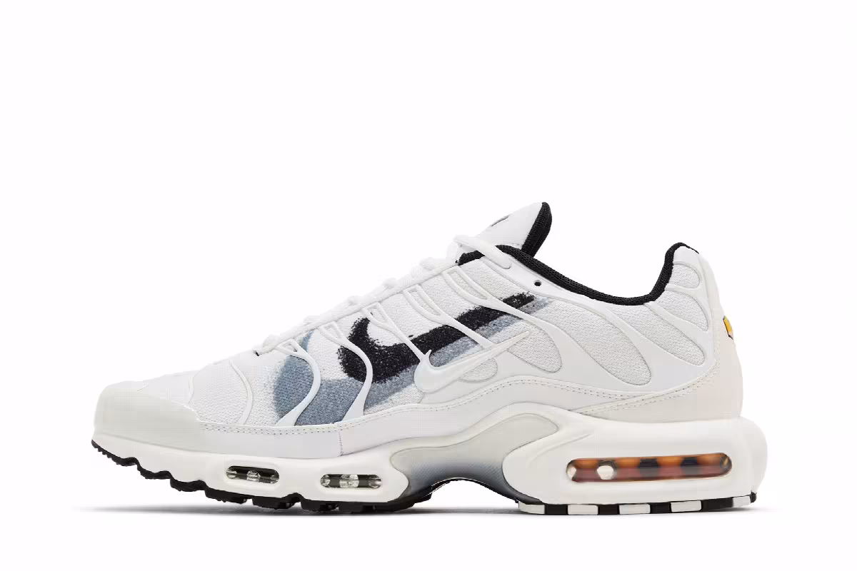 Nike Air Max Plus Spray Paint Swoosh - White Cool Grey, view 4