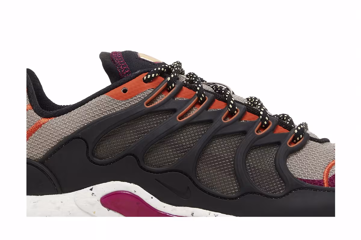 Nike Air Max Terrascape Plus Moon Fossil Mantra Orange, view 3