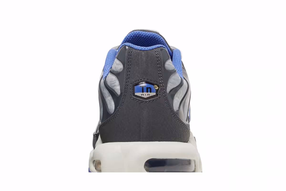 Nike Air Max Plus SE Social FC, view 8