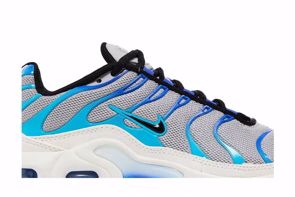 Nike Air Max Plus GS Light Smoke Blue Lightning, view 3