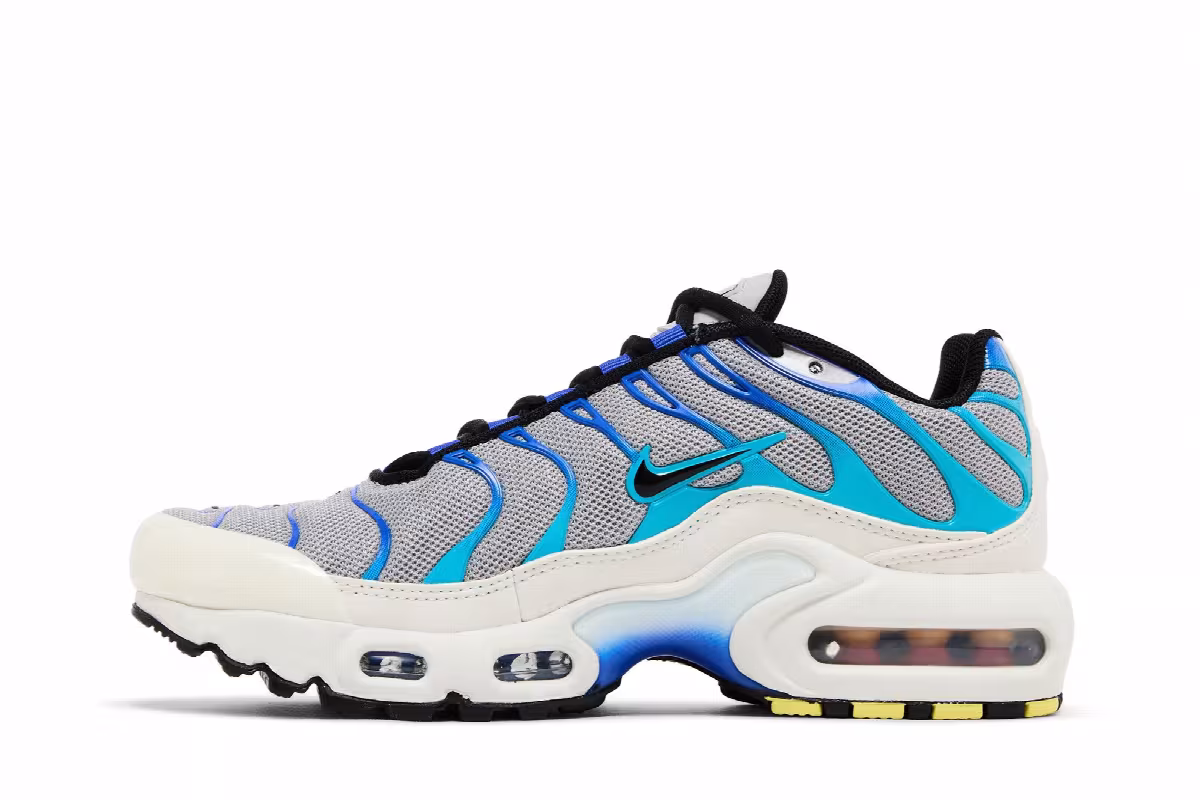 Nike Air Max Plus GS Light Smoke Blue Lightning, view 4