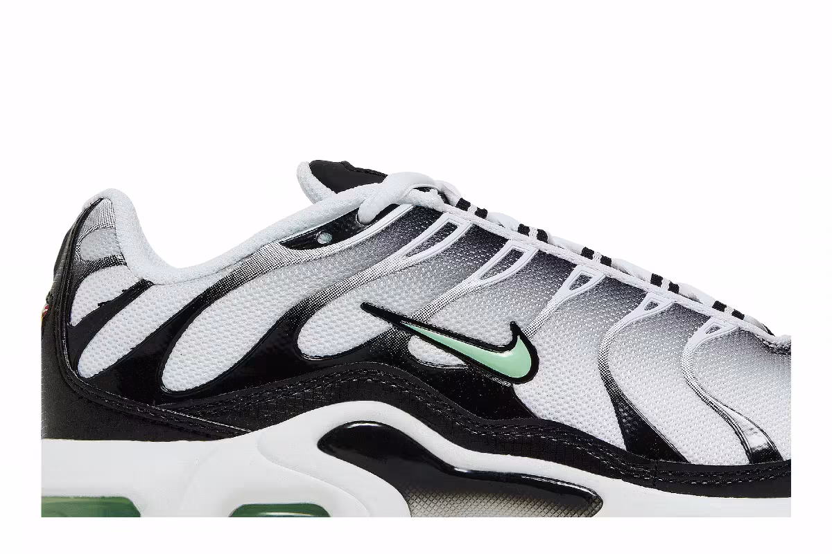 Nike Air Max Plus GS White Reflect Silver Fresh Mint, view 3