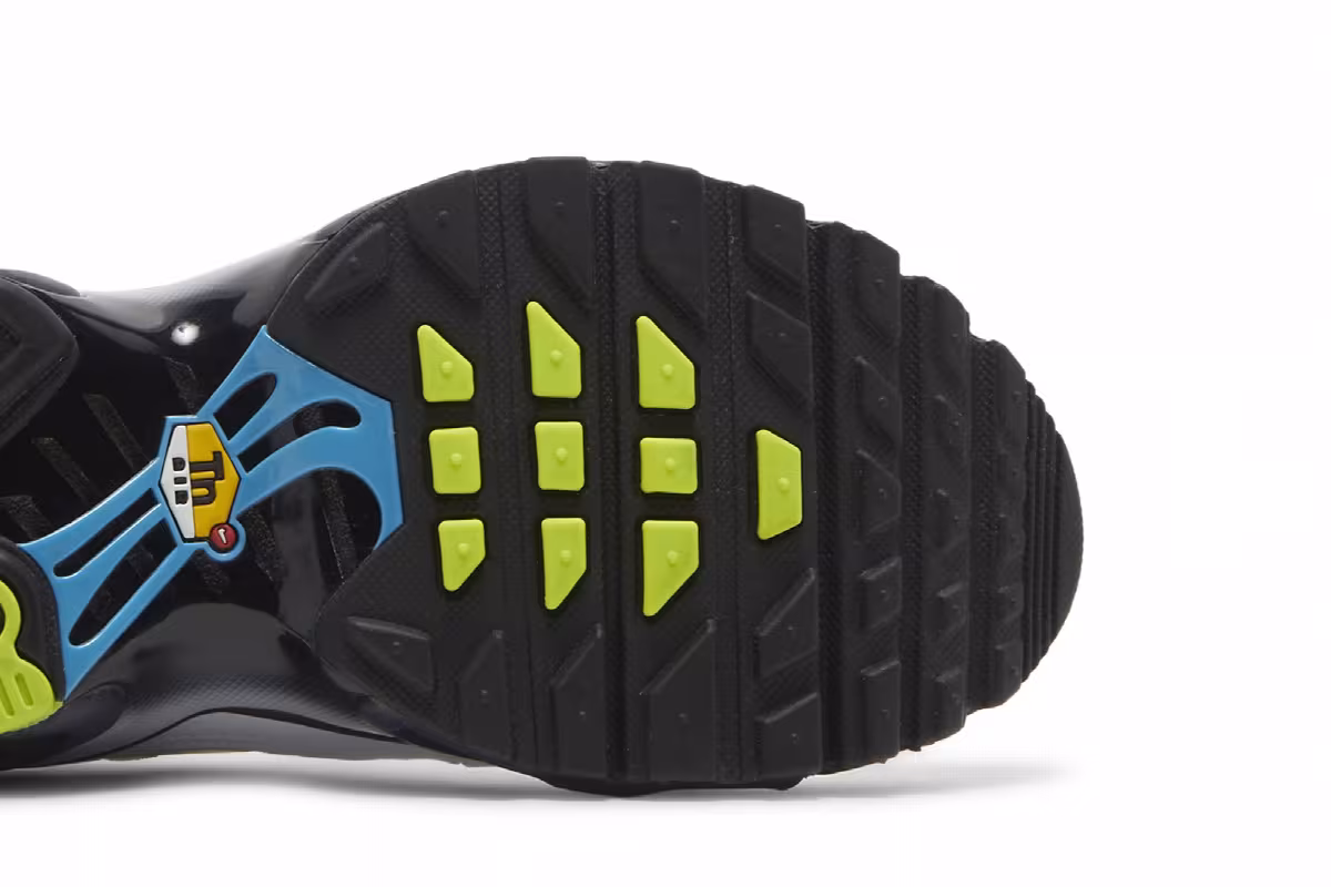 Nike Air Max Plus GS Layered Swoosh, view 6