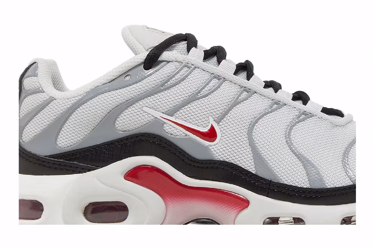Nike Air Max Plus GS Photon Dust Varsity Red, view 3
