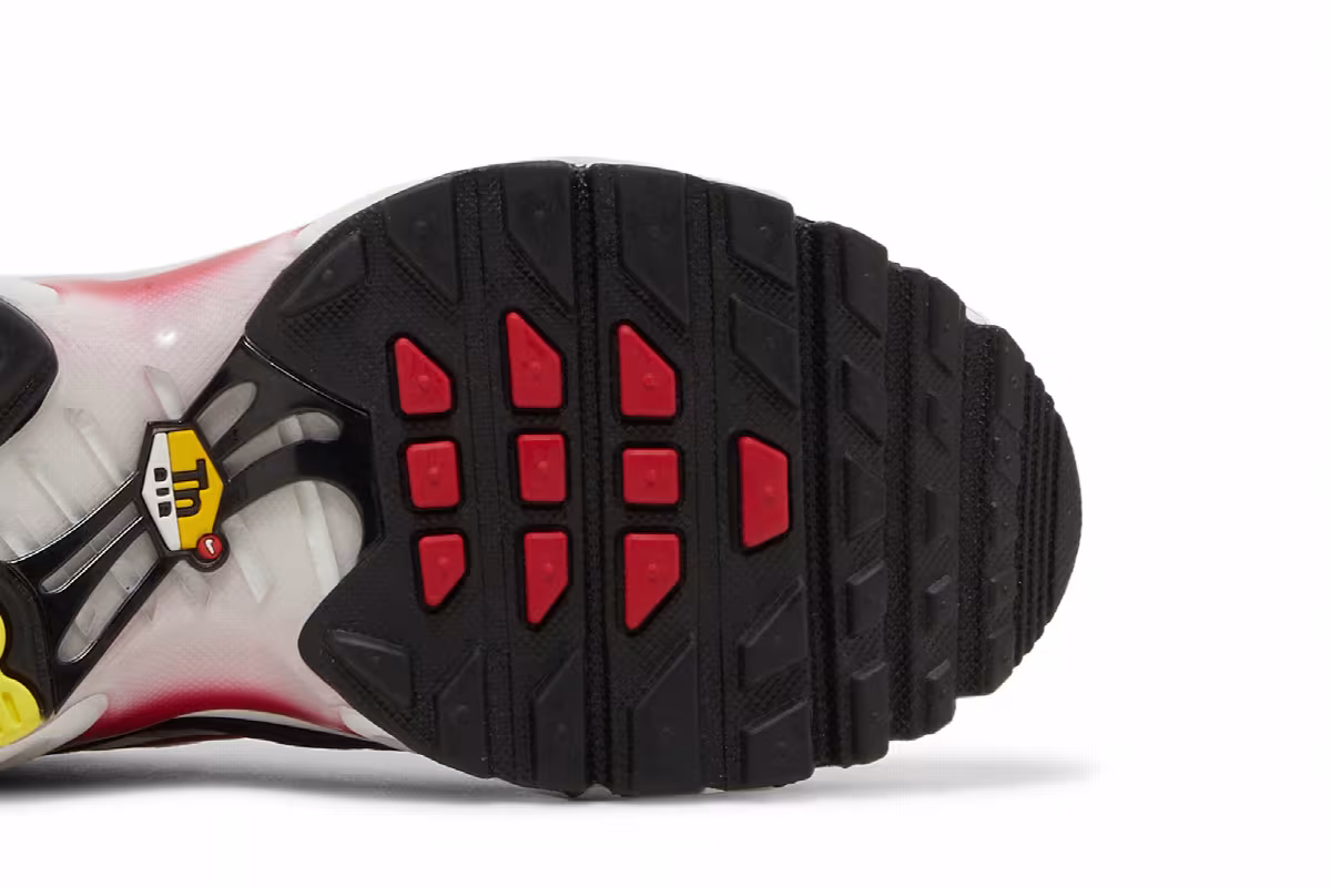 Nike Air Max Plus GS Photon Dust Varsity Red, view 6
