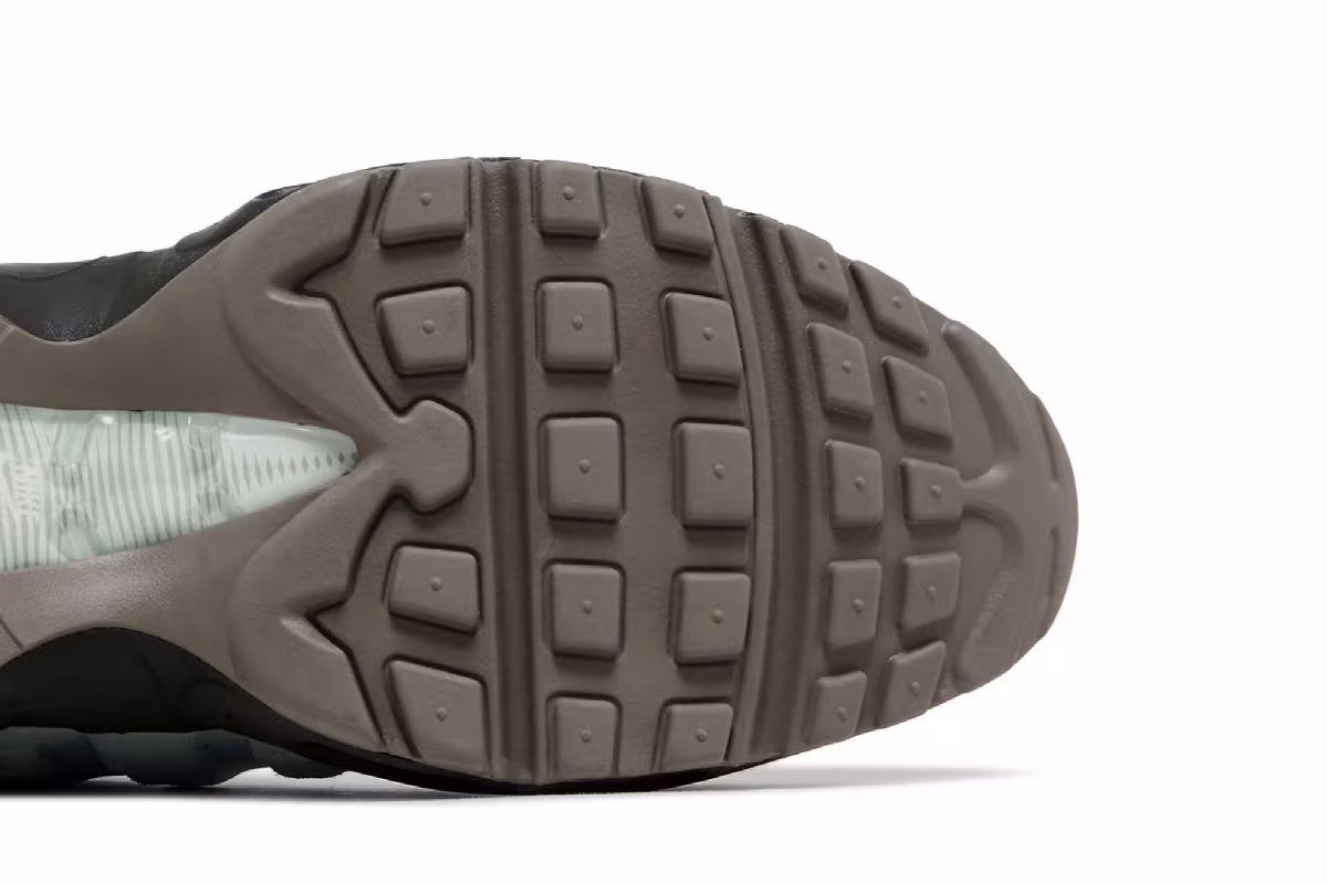 Nike Air Max 95 Sequoia Dusty Sage, view 6