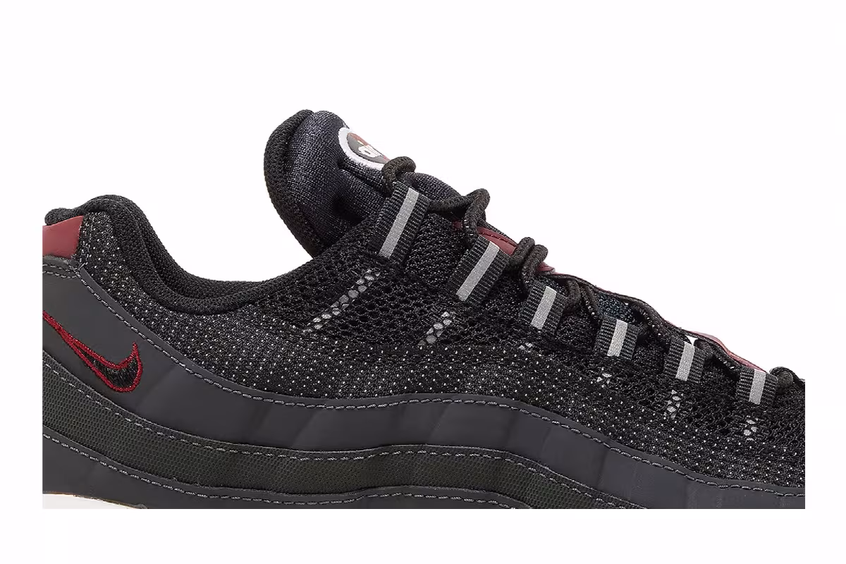 Nike Air Max 95 Grey Team Red, view 3