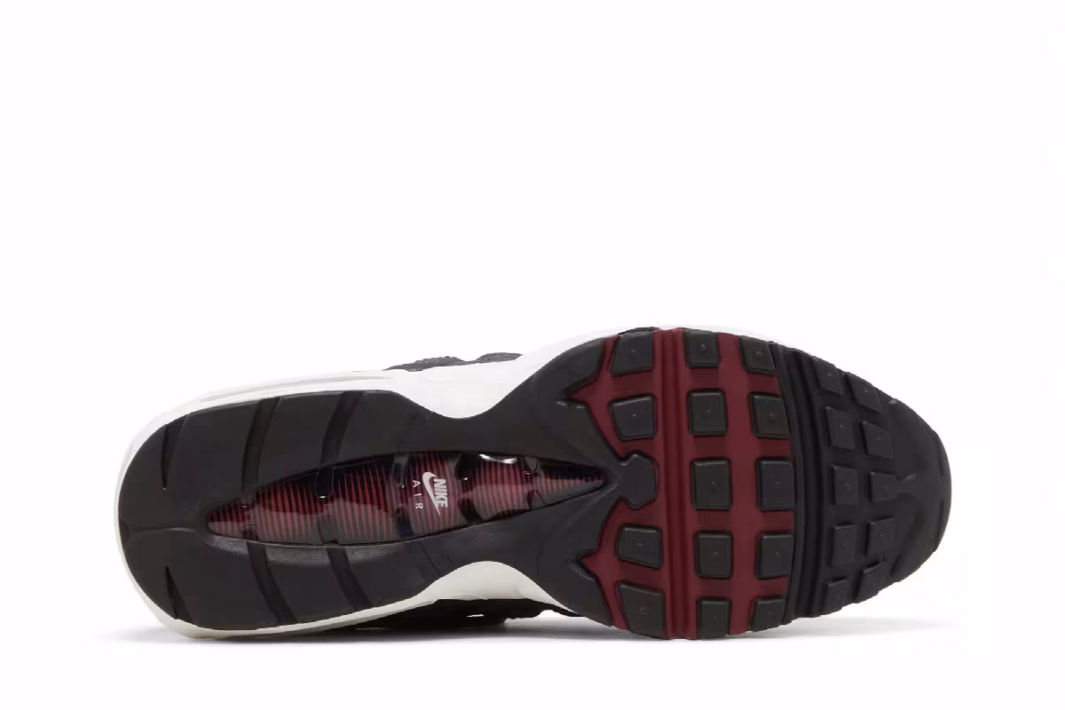 Nike Air Max 95 Grey Team Red, view 5