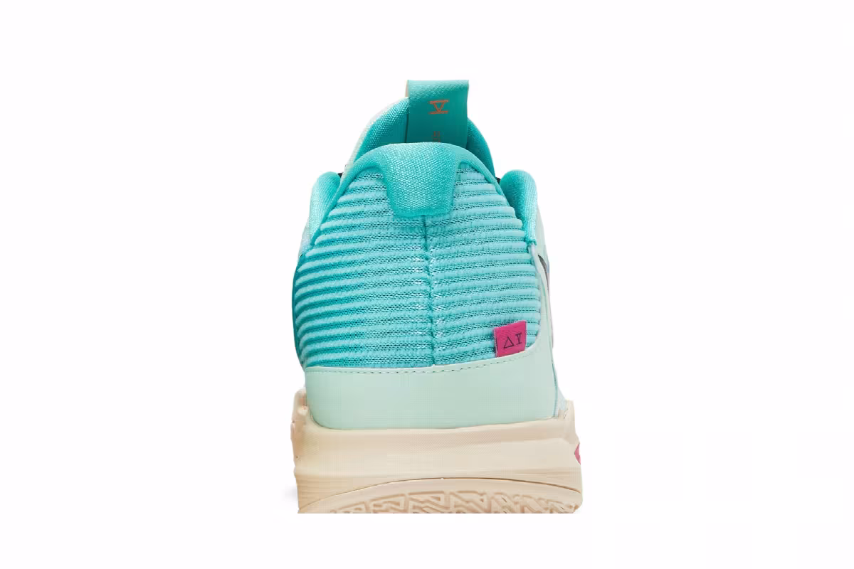 Nike Kyrie Low 5 Community, view 8