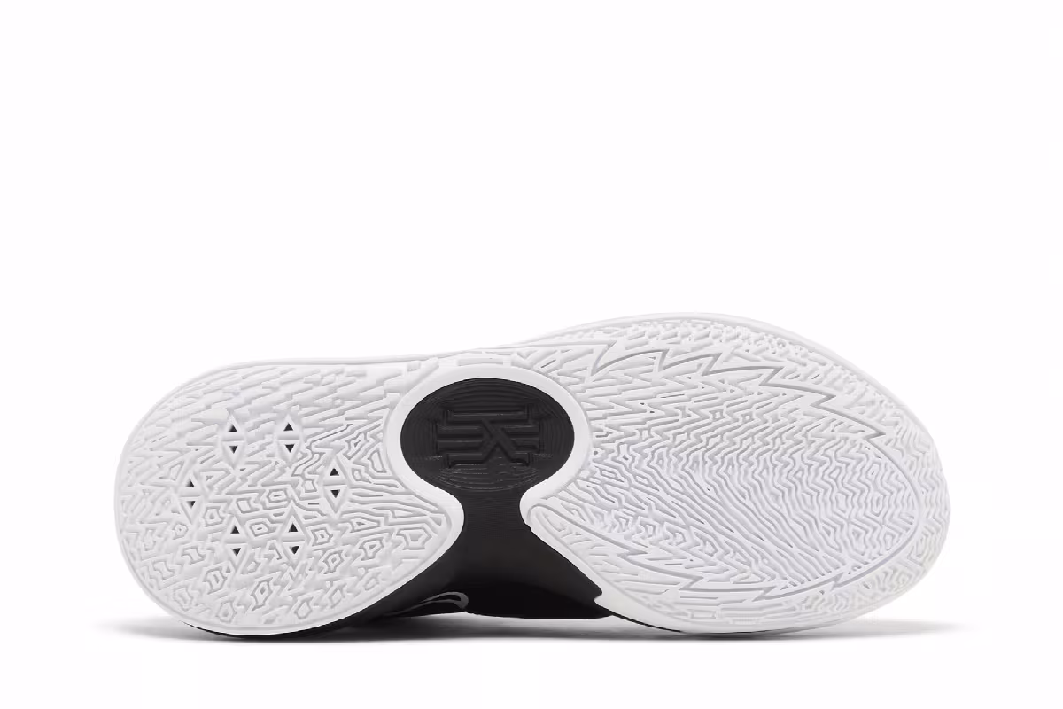 Nike Kyrie Low 5 TB Black White, view 5