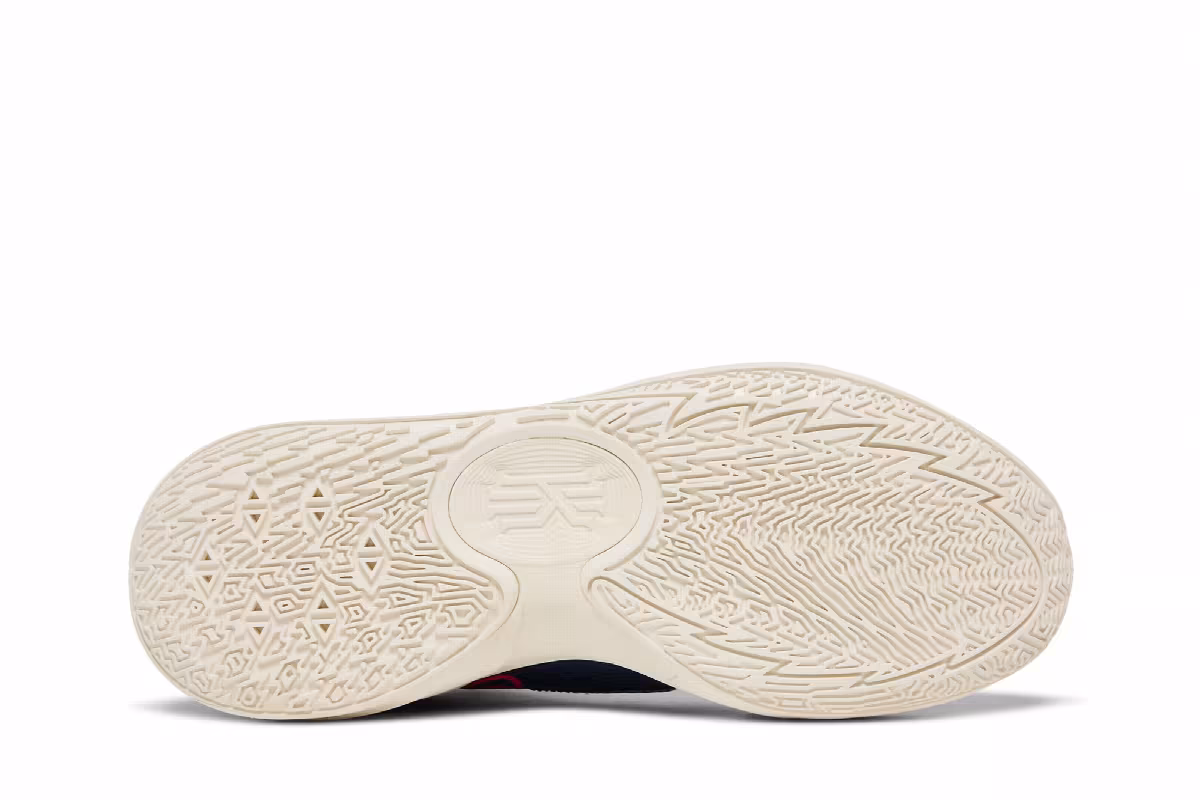 Nike Kyrie Low 5 Precious Stones, view 5