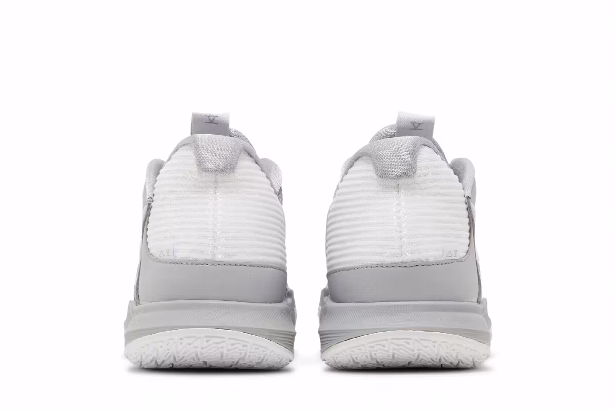 Nike Men's Kyrie Low 5 Wolf Grey, view 7