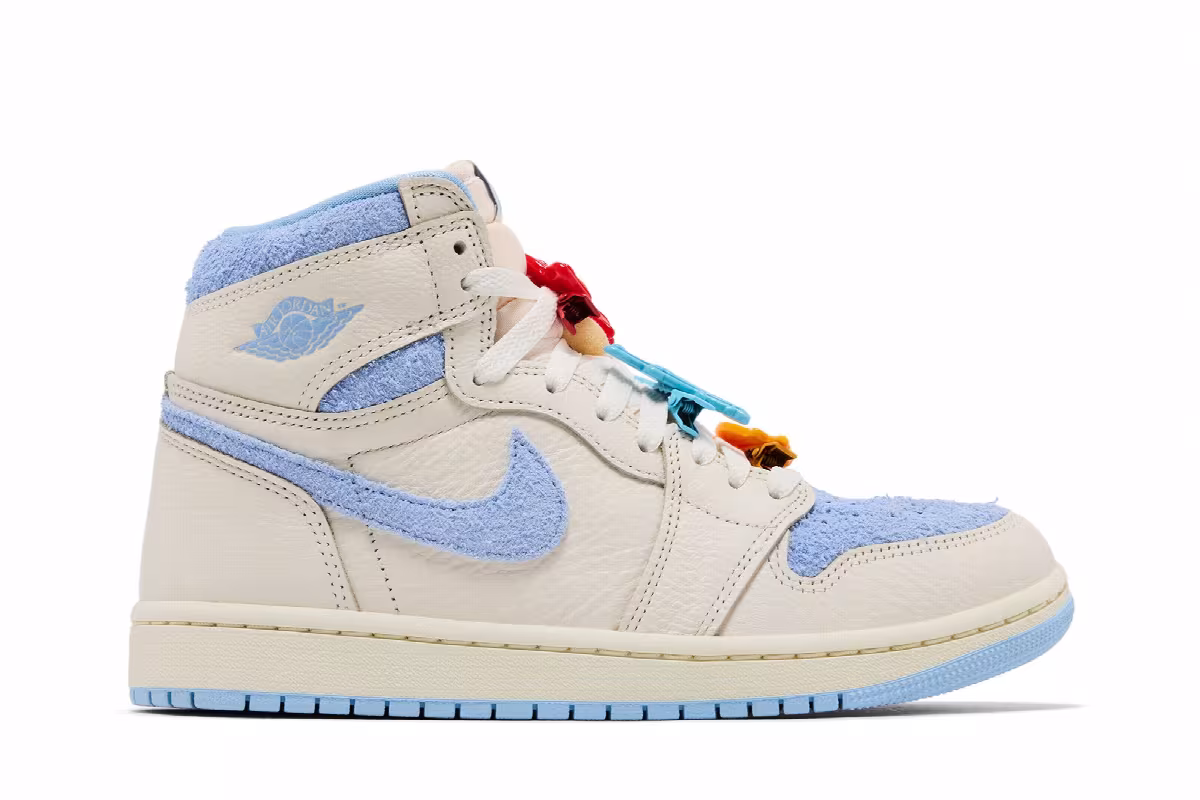 Women's Air Jordan 1 High OG Pale Ivory Psychic Blue, view 2