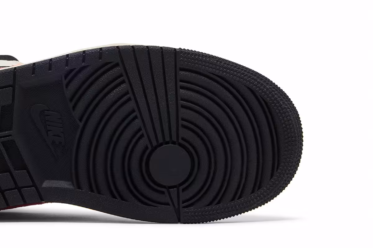 Women's Air Jordan 1 Mid SE Edge Flight Club, view 6