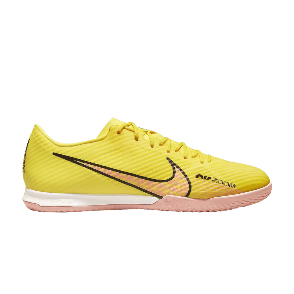 Nike Zoom Mercurial Vapor 15 Academy IC Lucent Pack