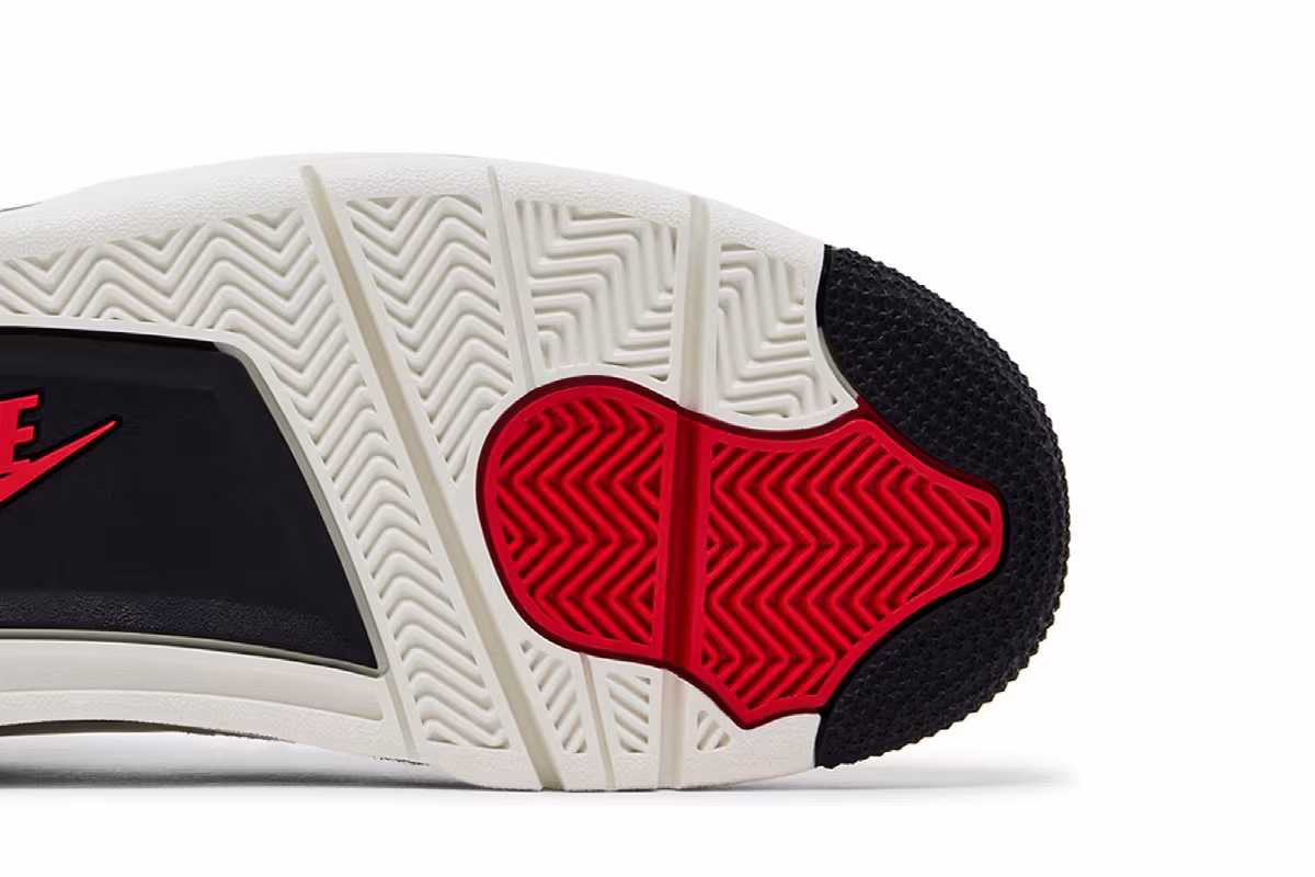 Air Jordan 4 Flight Club, view 6