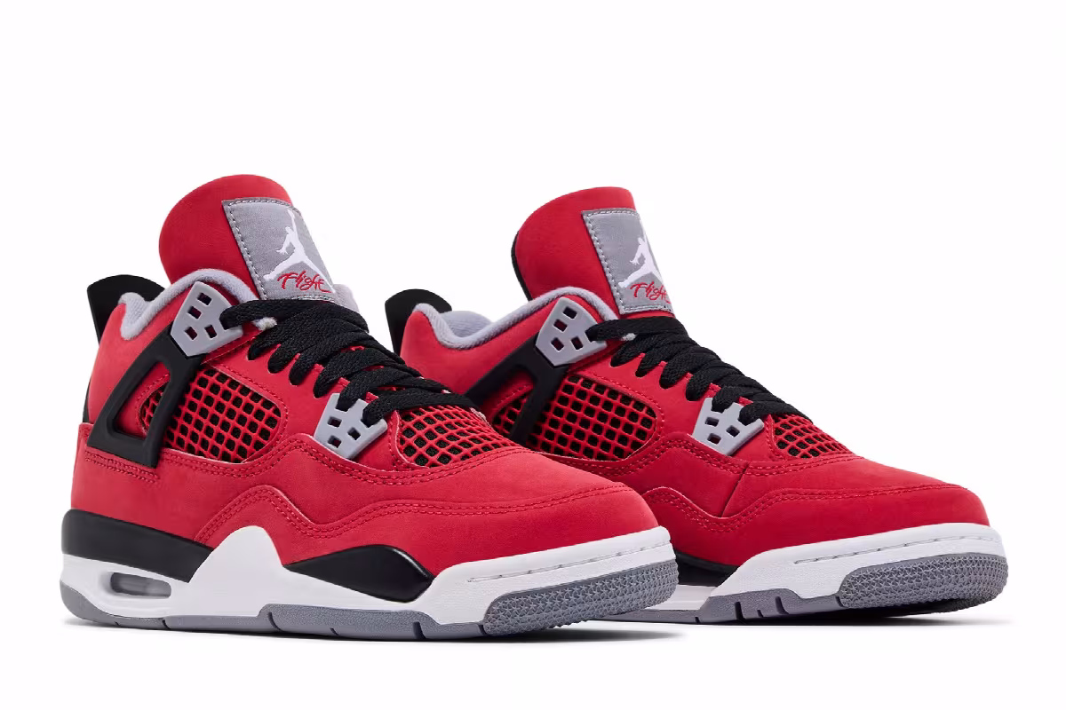 Air Jordan 4 GS Toro Bravo 2026, view 9