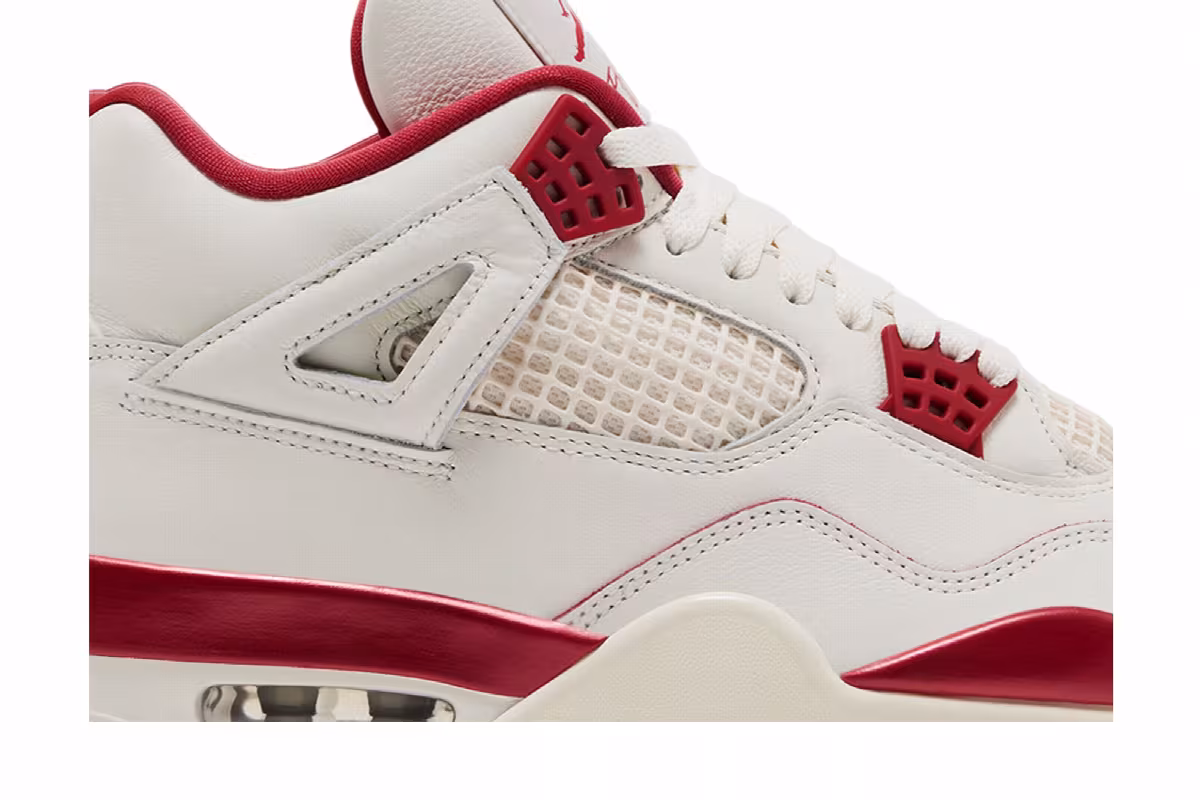 Women's Air Jordan 4 Valentine's Day, view 3