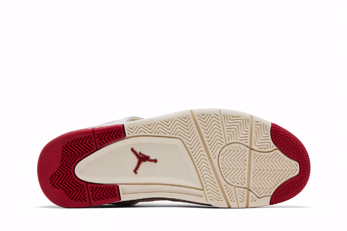 Women's Air Jordan 4 Valentine's Day, view 5