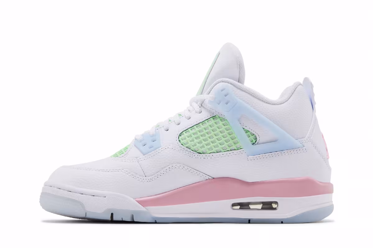 Air Jordan 4 GS Valentine's Day 2026, view 4