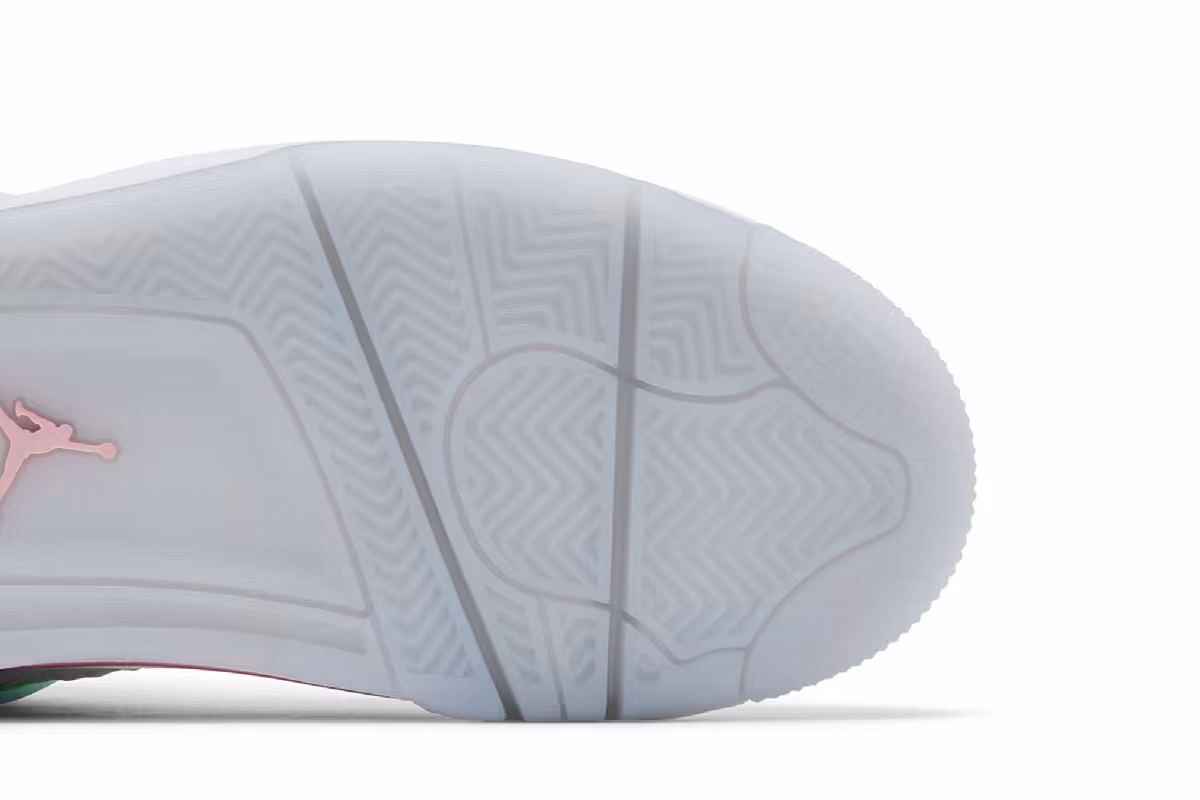 Air Jordan 4 GS Valentine's Day 2026, view 6