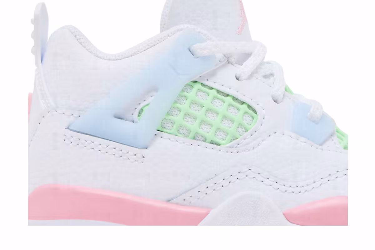 Air Jordan 4 TD Valentine's Day, view 3