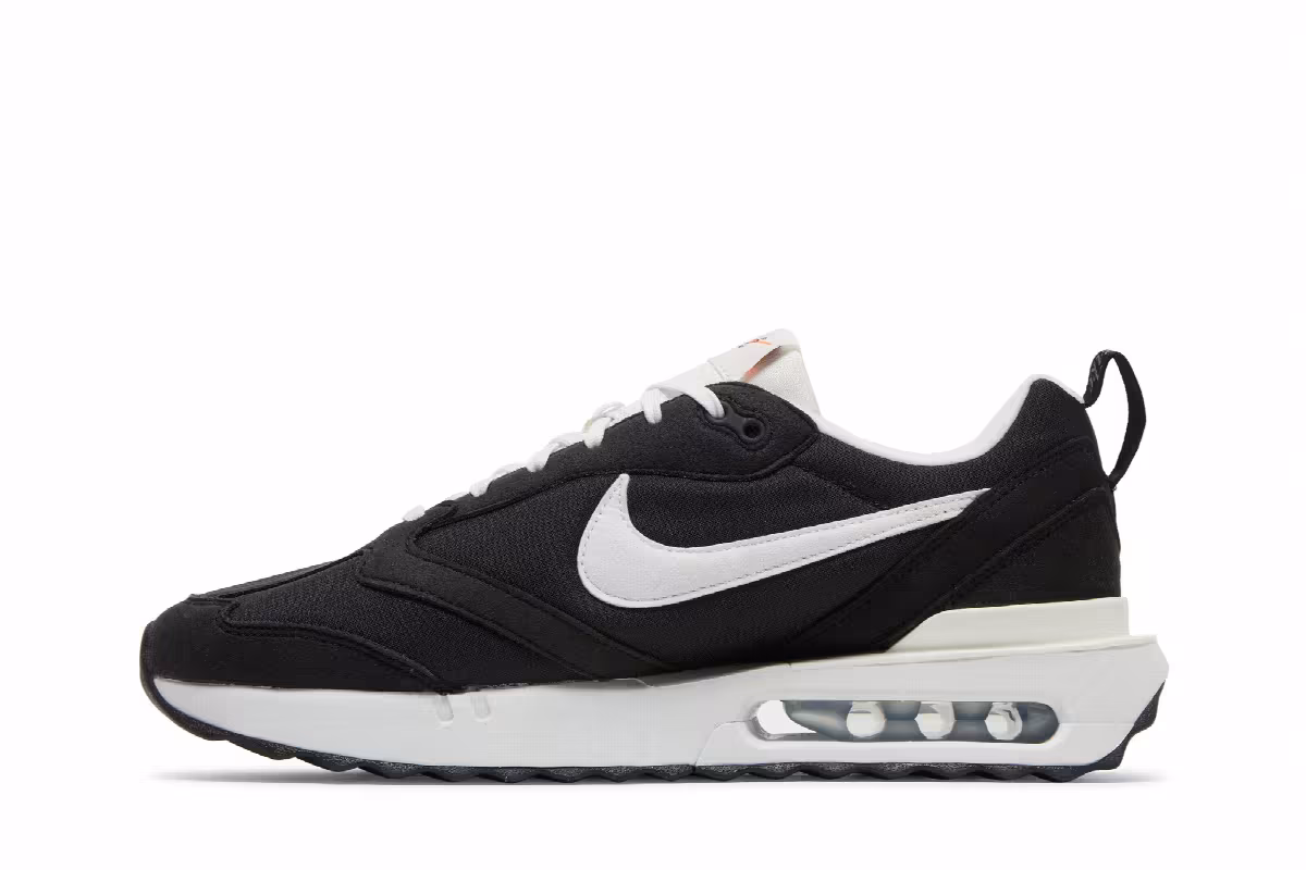 Nike Air Max Dawn Black White, view 4