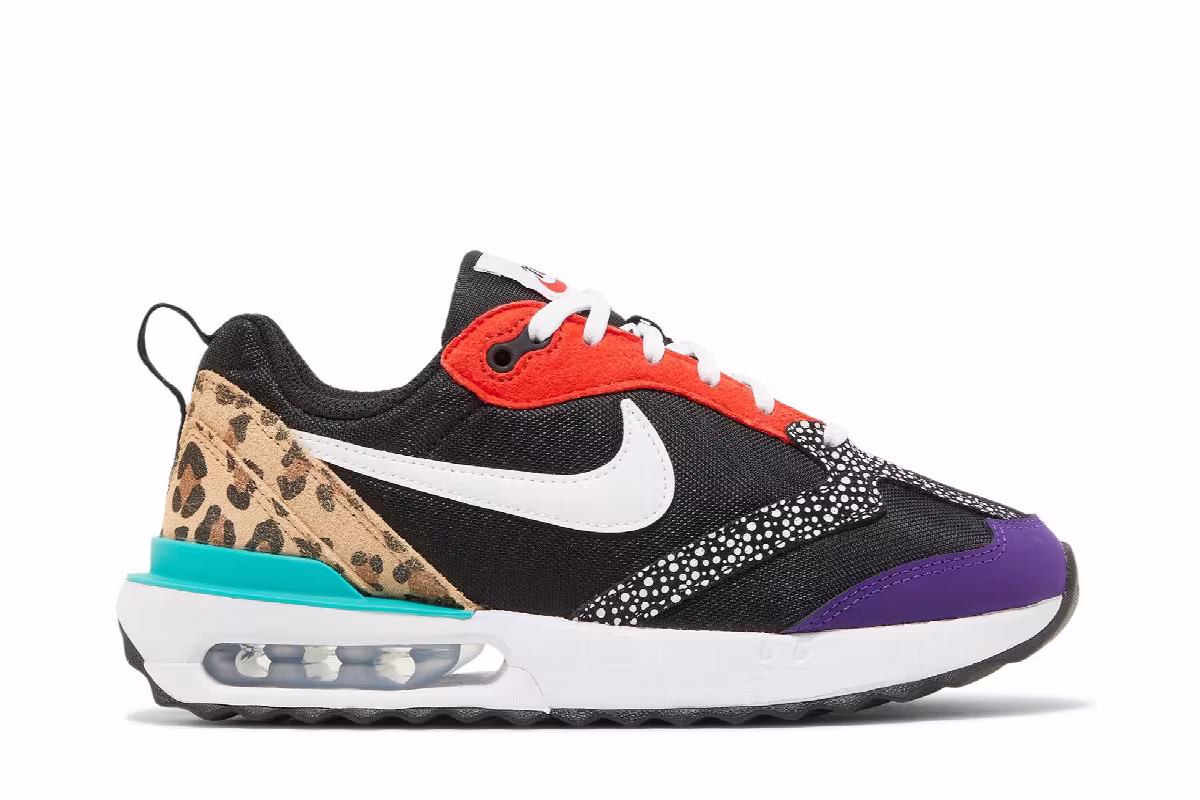 Nike Women's Air Max Dawn SE Safari Animal, view 2