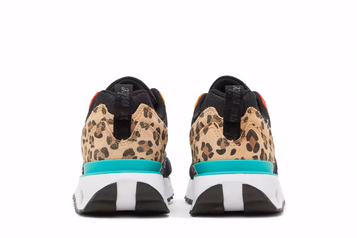 Nike Women's Air Max Dawn SE Safari Animal, view 7