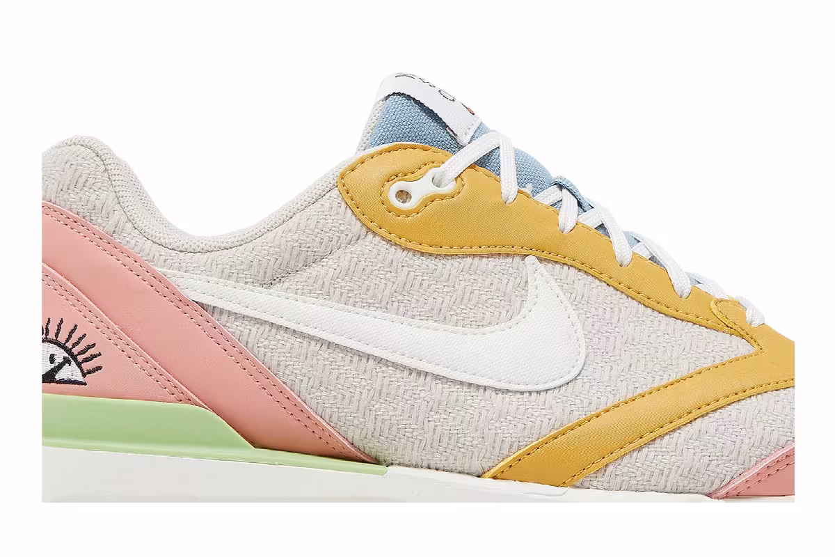 Nike Women's Air Max Dawn SE Sun Club, view 3