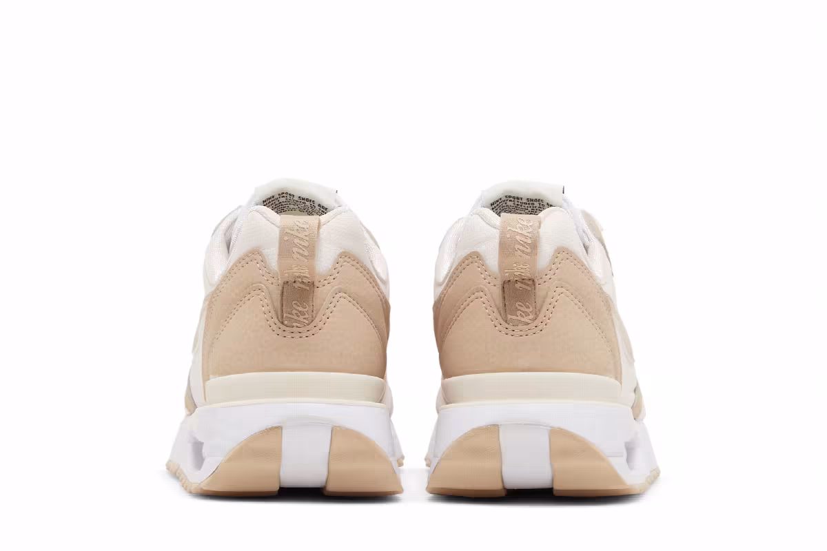 Nike Women's Air Max Dawn Light Soft Pink, view 7