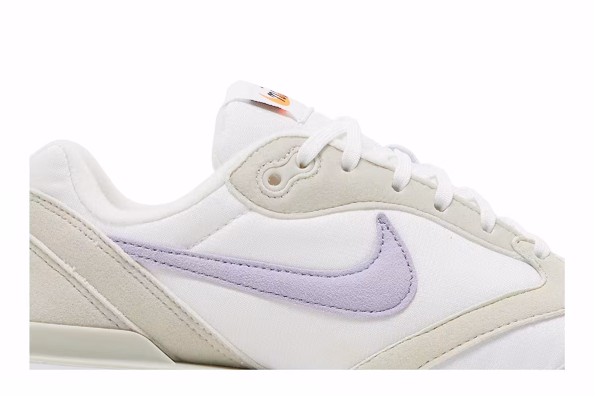 Nike Women's Air Max Dawn Light Bone Purple Dawn, view 3