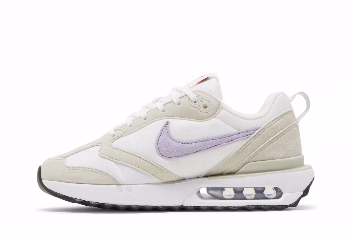 Nike Women's Air Max Dawn Light Bone Purple Dawn, view 4