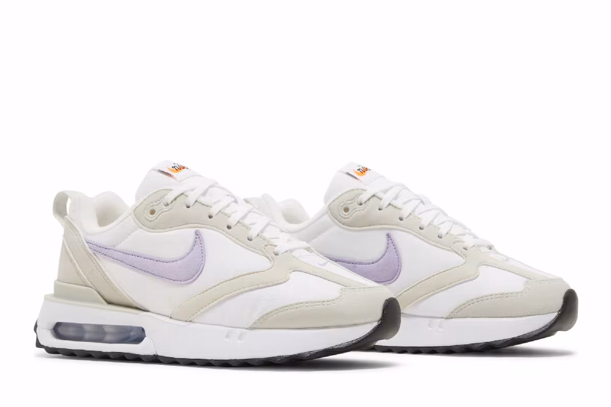 Nike Women's Air Max Dawn Light Bone Purple Dawn, view 9