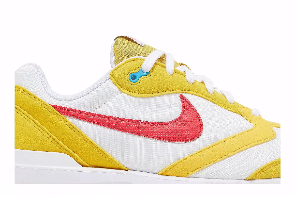 Nike Air Max Dawn Vivid Sulfur Siren Red, view 3