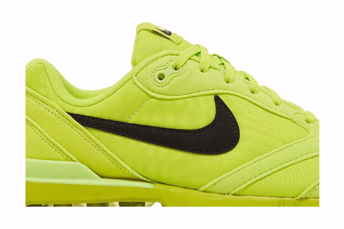 Nike Women's Air Max Dawn Atomic Green, view 3