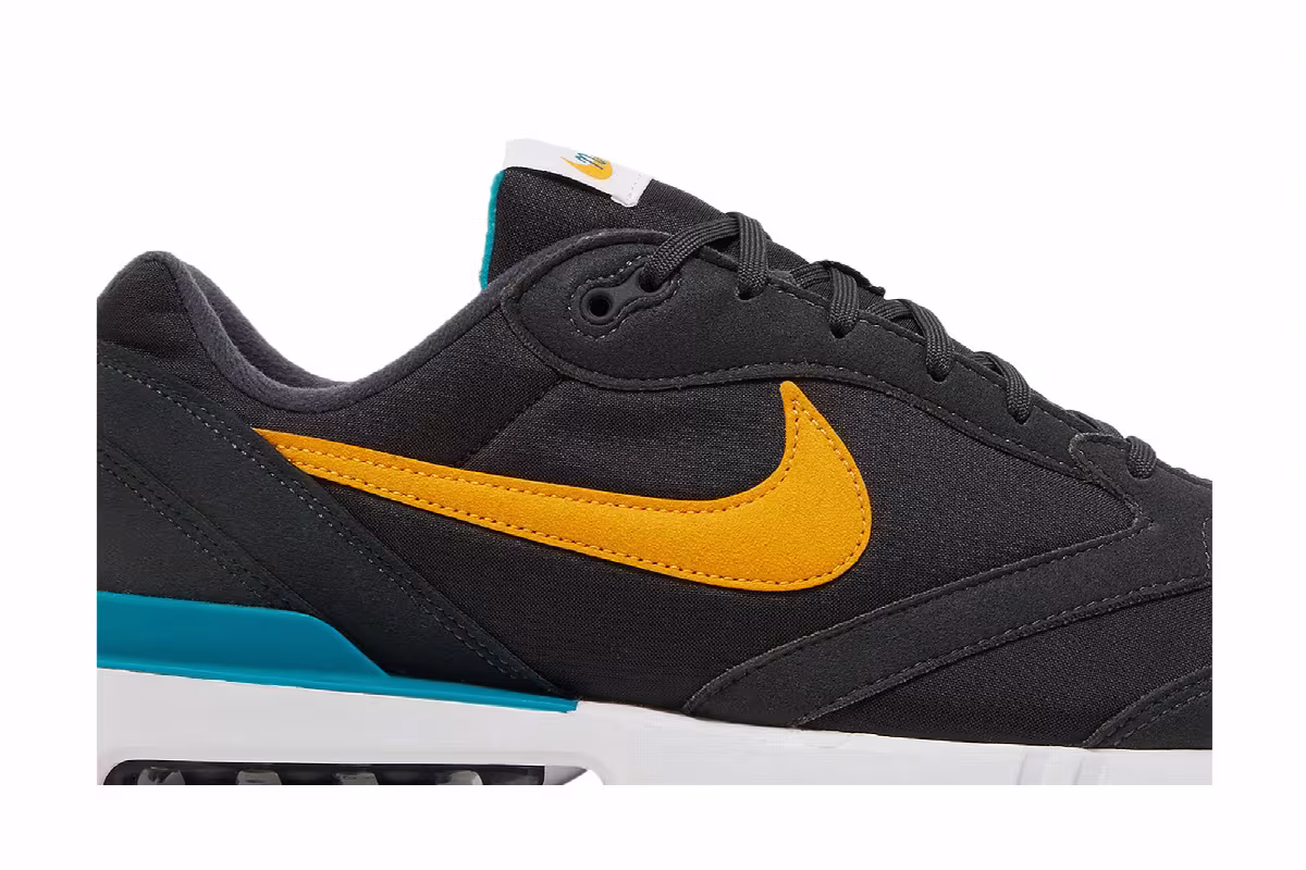 Nike Air Max Dawn Dark Smoke Grey University Gold, view 3