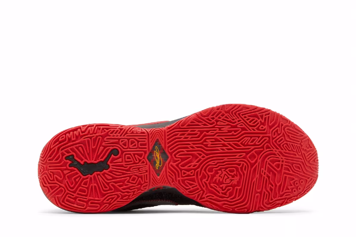 Nike LeBron 20 Trinity, view 5