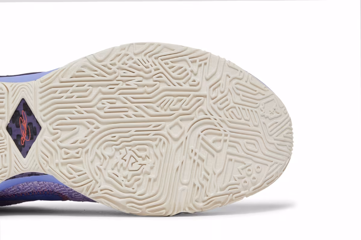 Nike LeBron 20 Purple And Gold, view 6