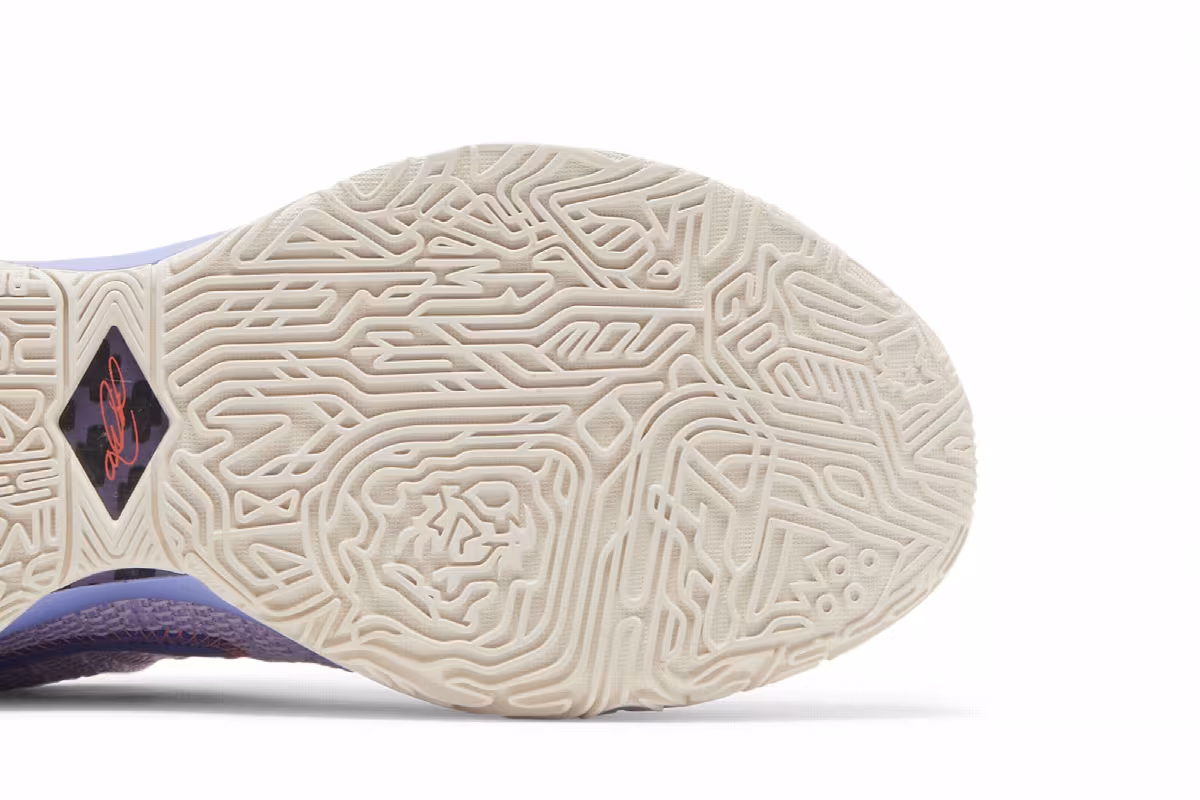 Nike LeBron 20 EP Purple And Gold, view 6