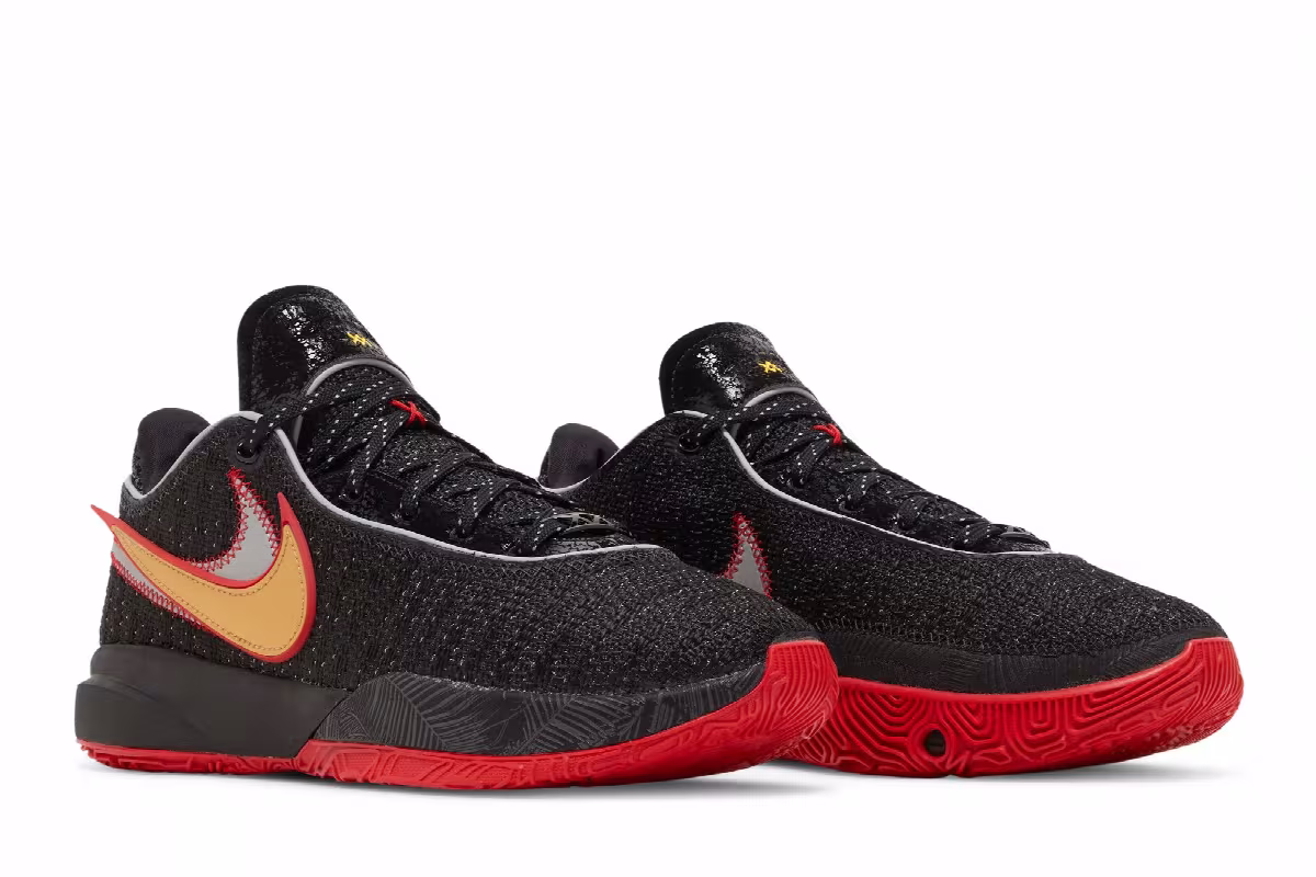Nike LeBron 20 EP Trinity, view 9
